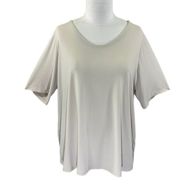 Susan Graver Modern Essential Top Size 2X Liquid Knit Short Sleeve - Picture 2 of 9